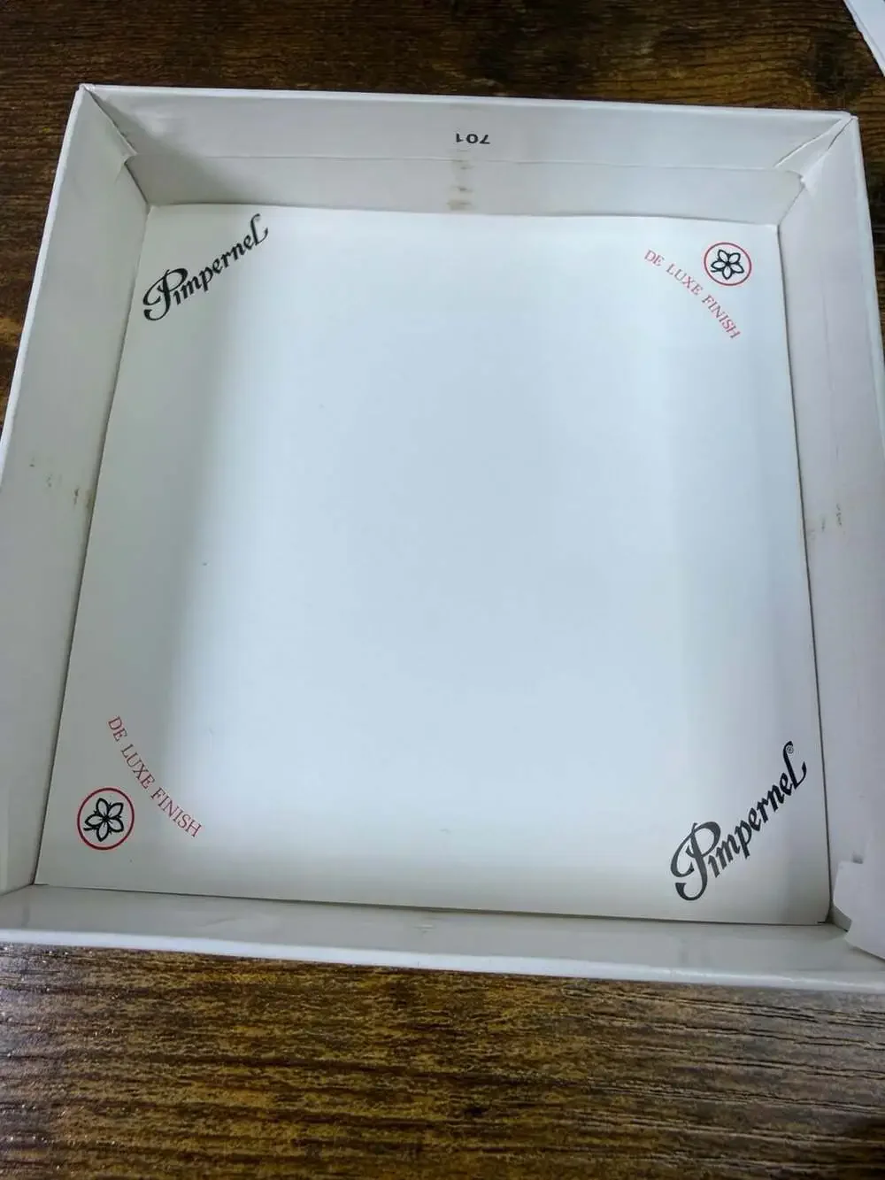 Pimpernel set round